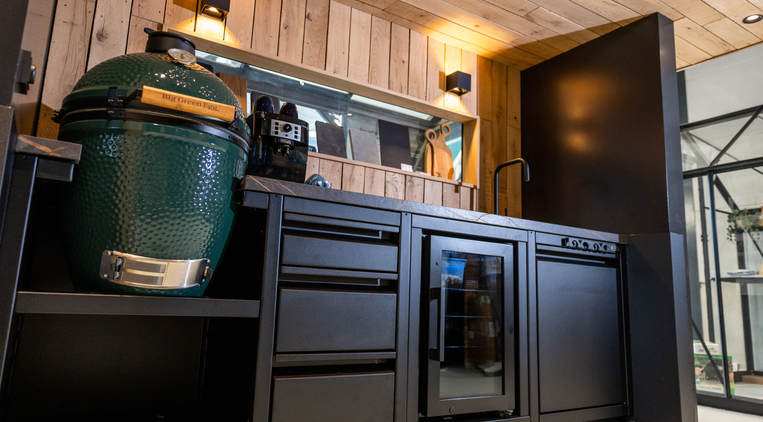 Het hele jaar door buiten koken met een buitenkeuken overkapping